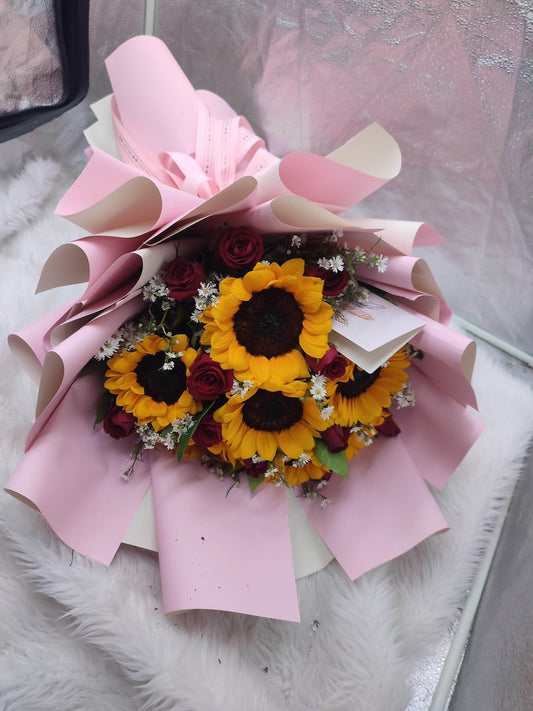 Velvet Magnolia - The Flowercart